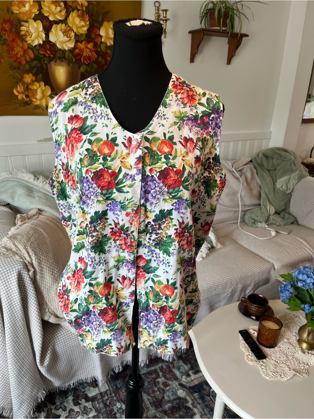 Prettiest Vintage Floral Button-Front Sleeveless Top Summer Cottagecore - Size M